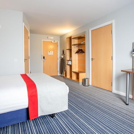 Holiday Inn Express Dunfermline By Ihg Dış mekan fotoğraf