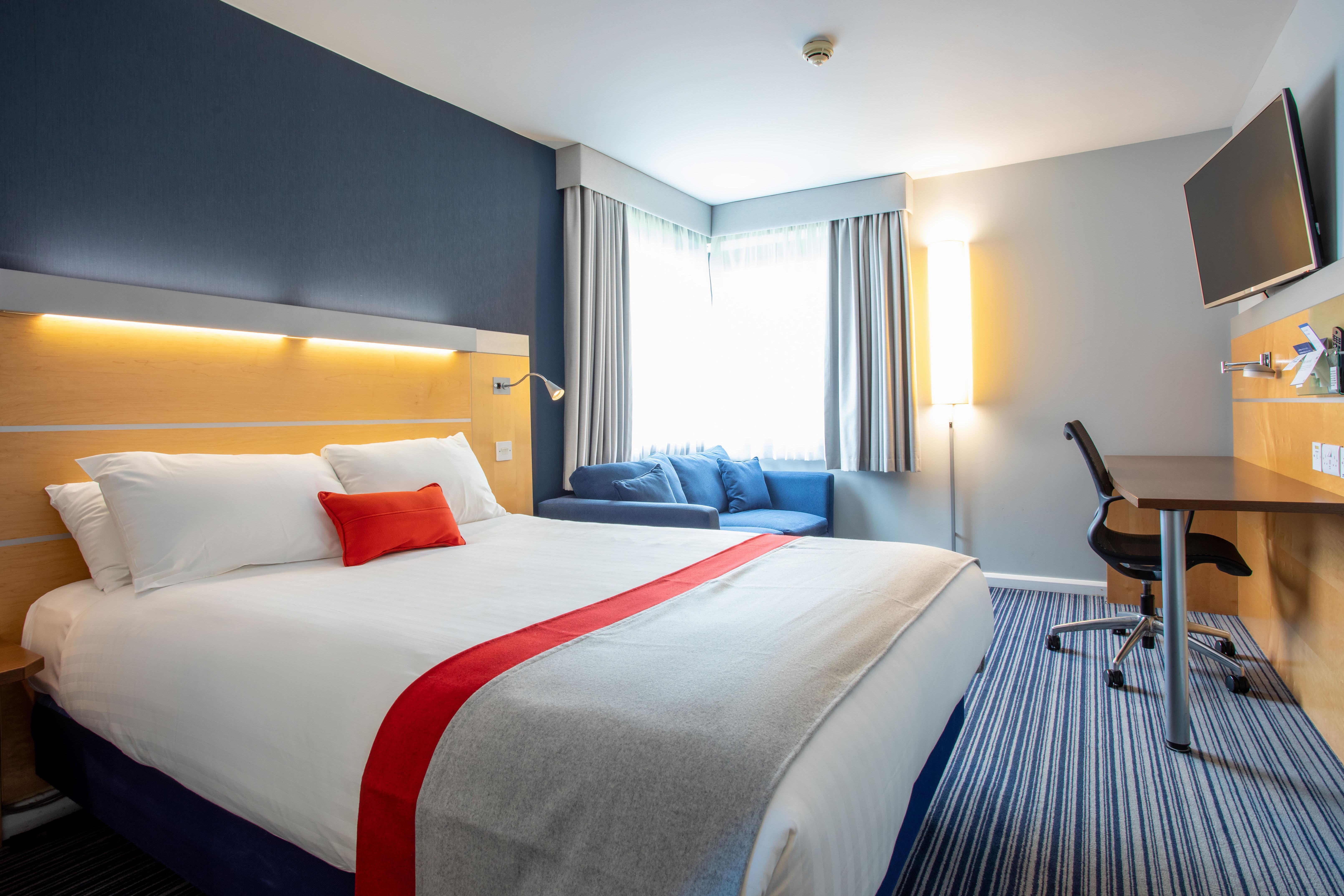 Holiday Inn Express Dunfermline By Ihg Dış mekan fotoğraf