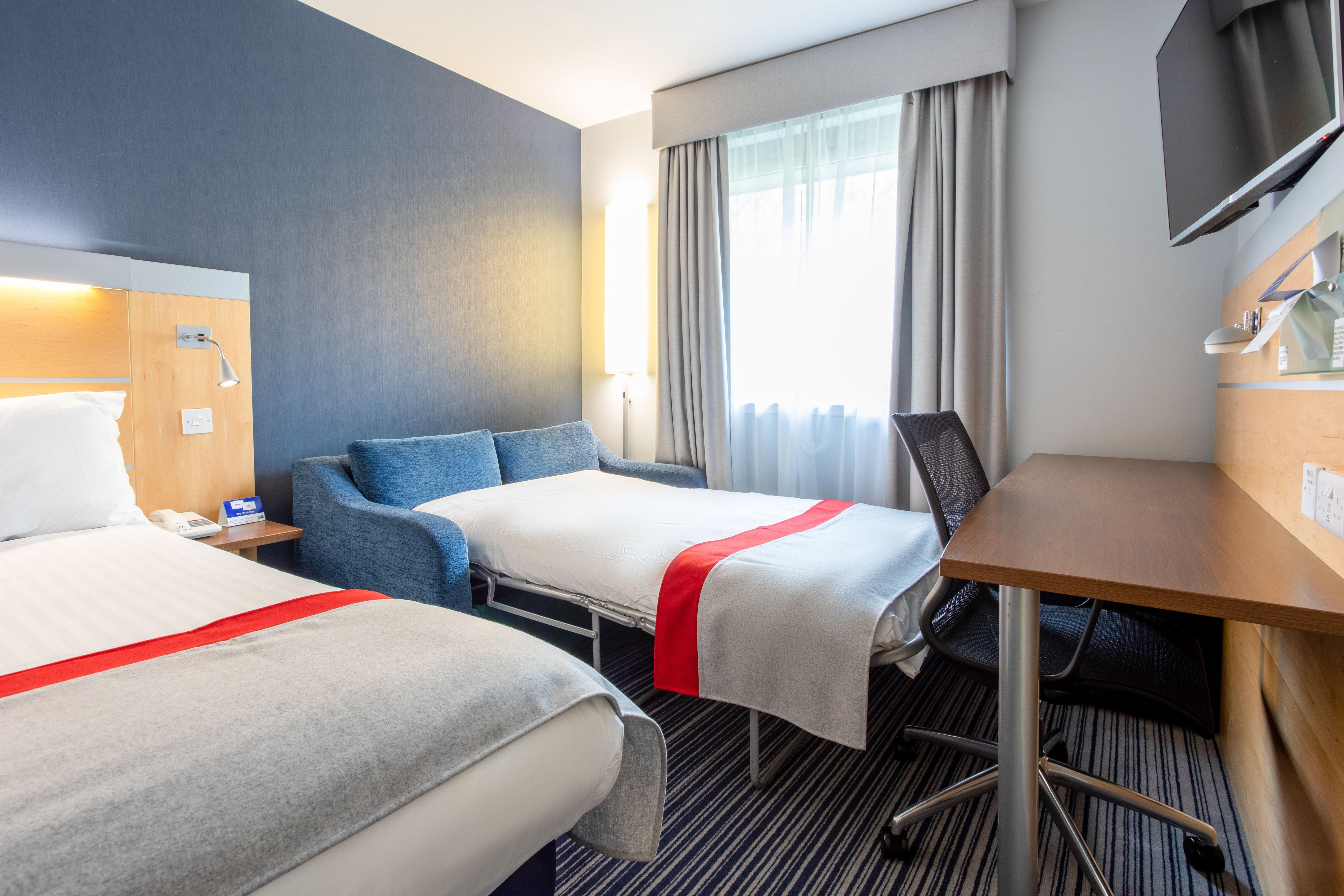 Holiday Inn Express Dunfermline By Ihg Dış mekan fotoğraf