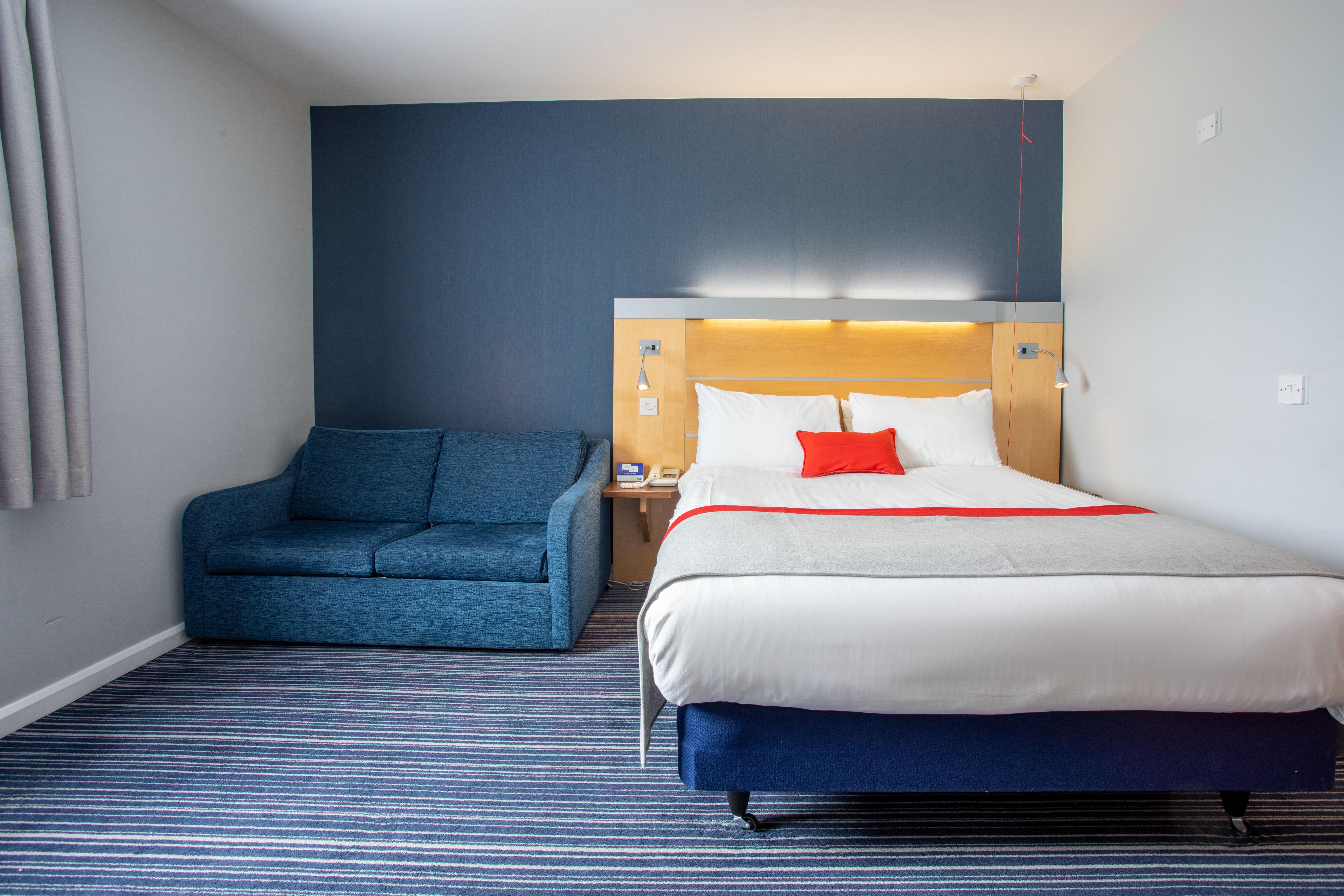 Holiday Inn Express Dunfermline By Ihg Dış mekan fotoğraf
