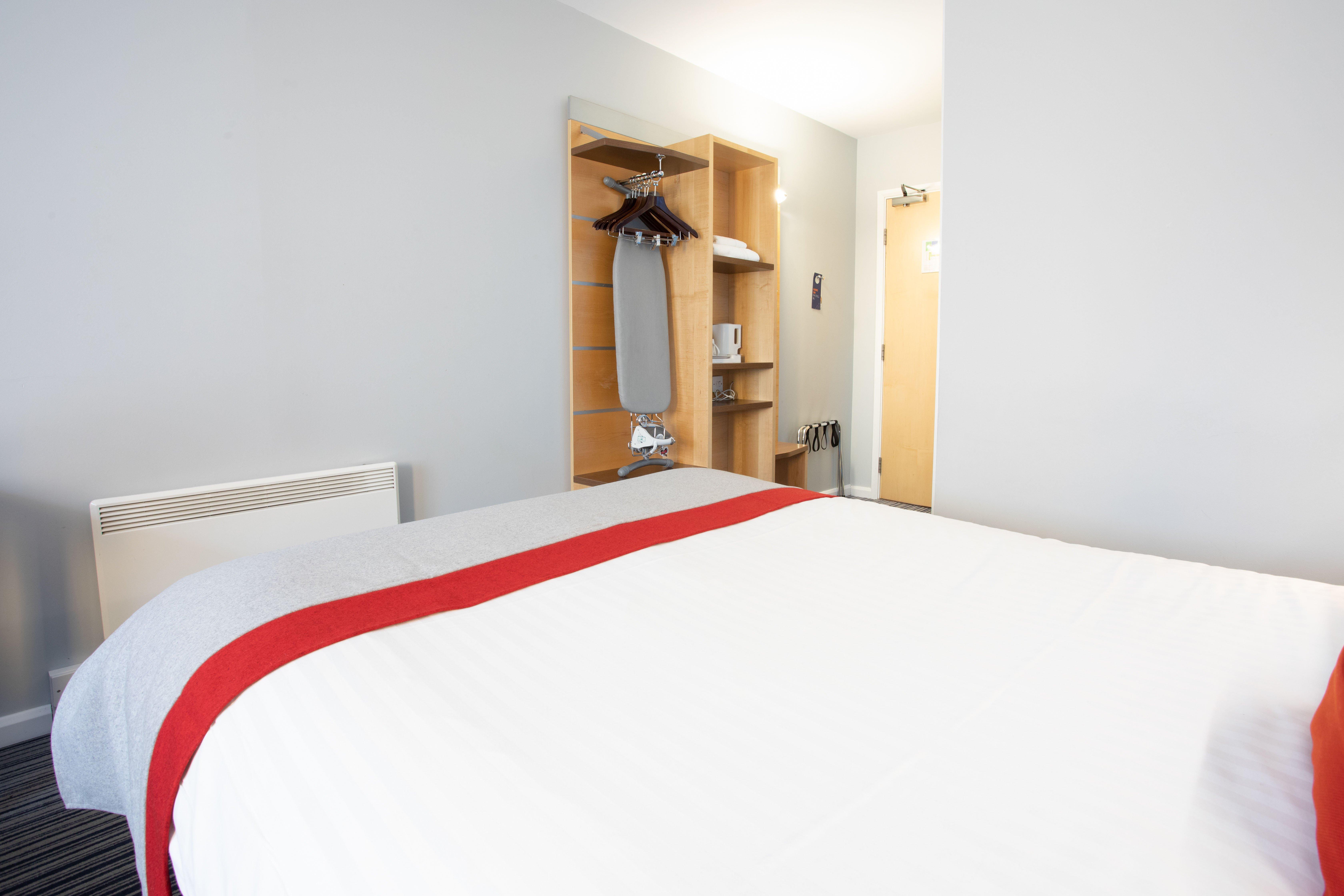 Holiday Inn Express Dunfermline By Ihg Dış mekan fotoğraf