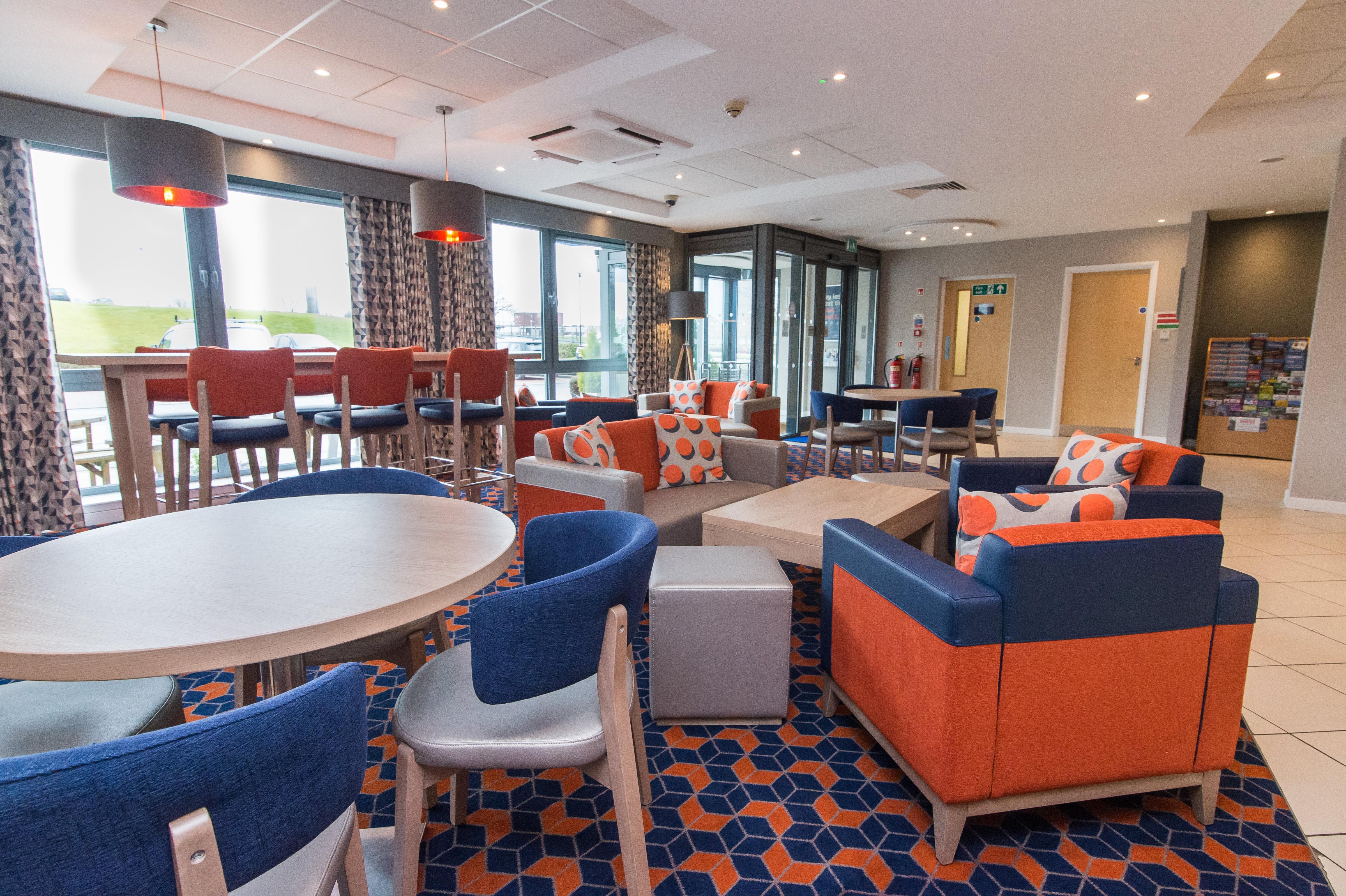 Holiday Inn Express Dunfermline By Ihg Dış mekan fotoğraf