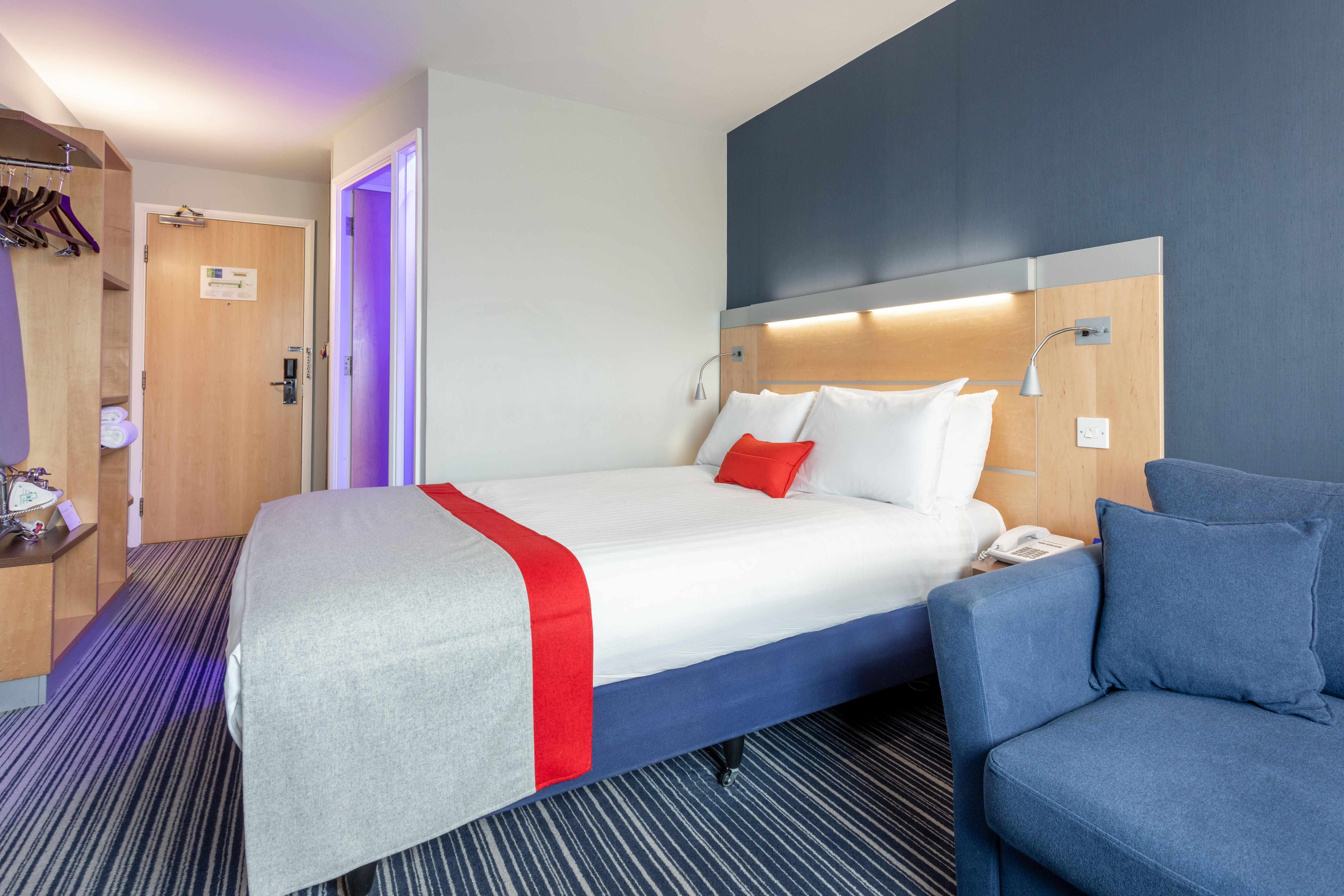 Holiday Inn Express Dunfermline By Ihg Dış mekan fotoğraf
