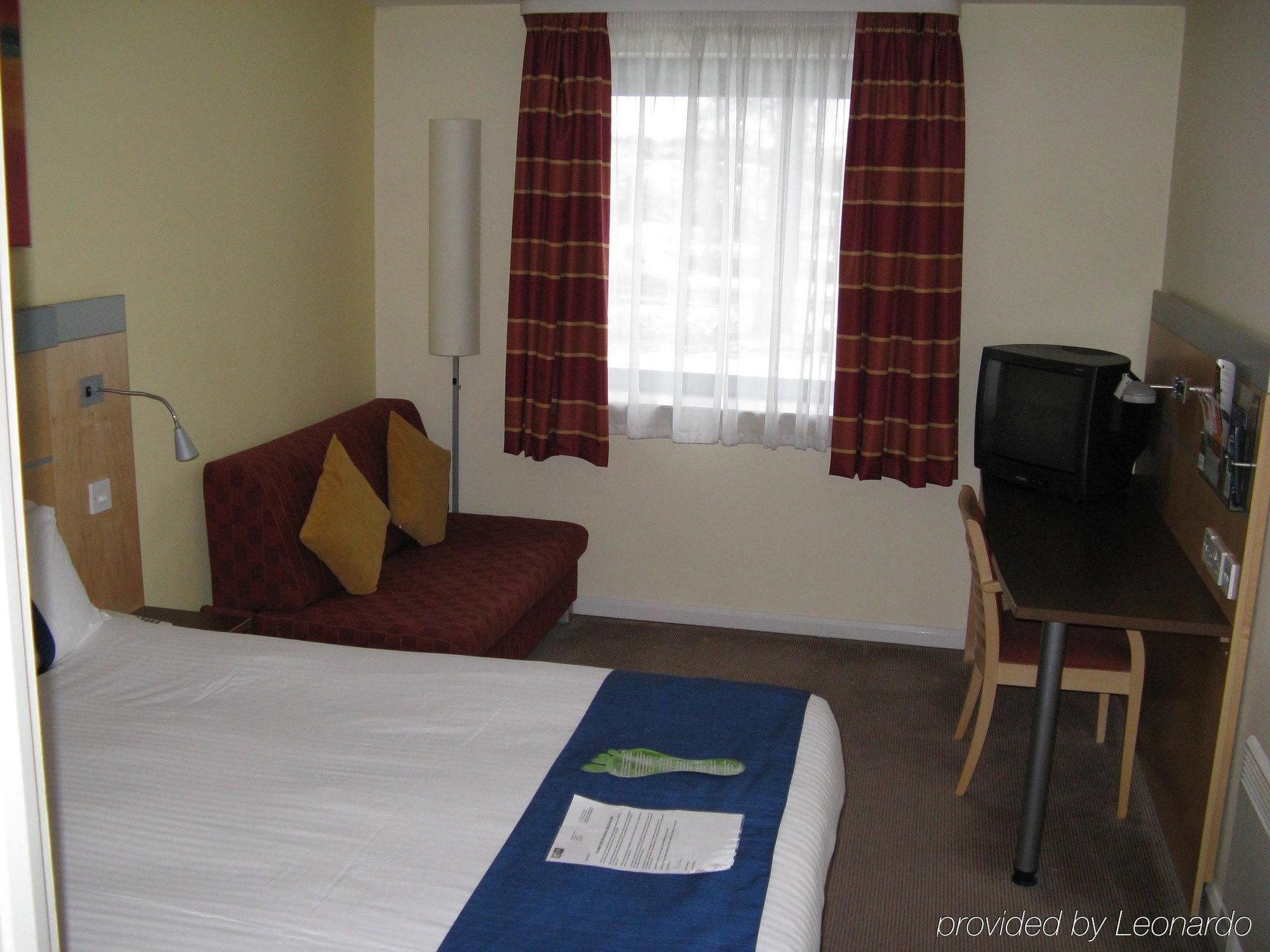 Holiday Inn Express Dunfermline By Ihg Dış mekan fotoğraf
