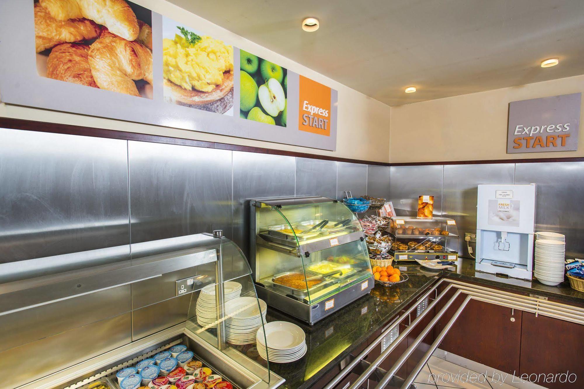 Holiday Inn Express Dunfermline By Ihg Dış mekan fotoğraf